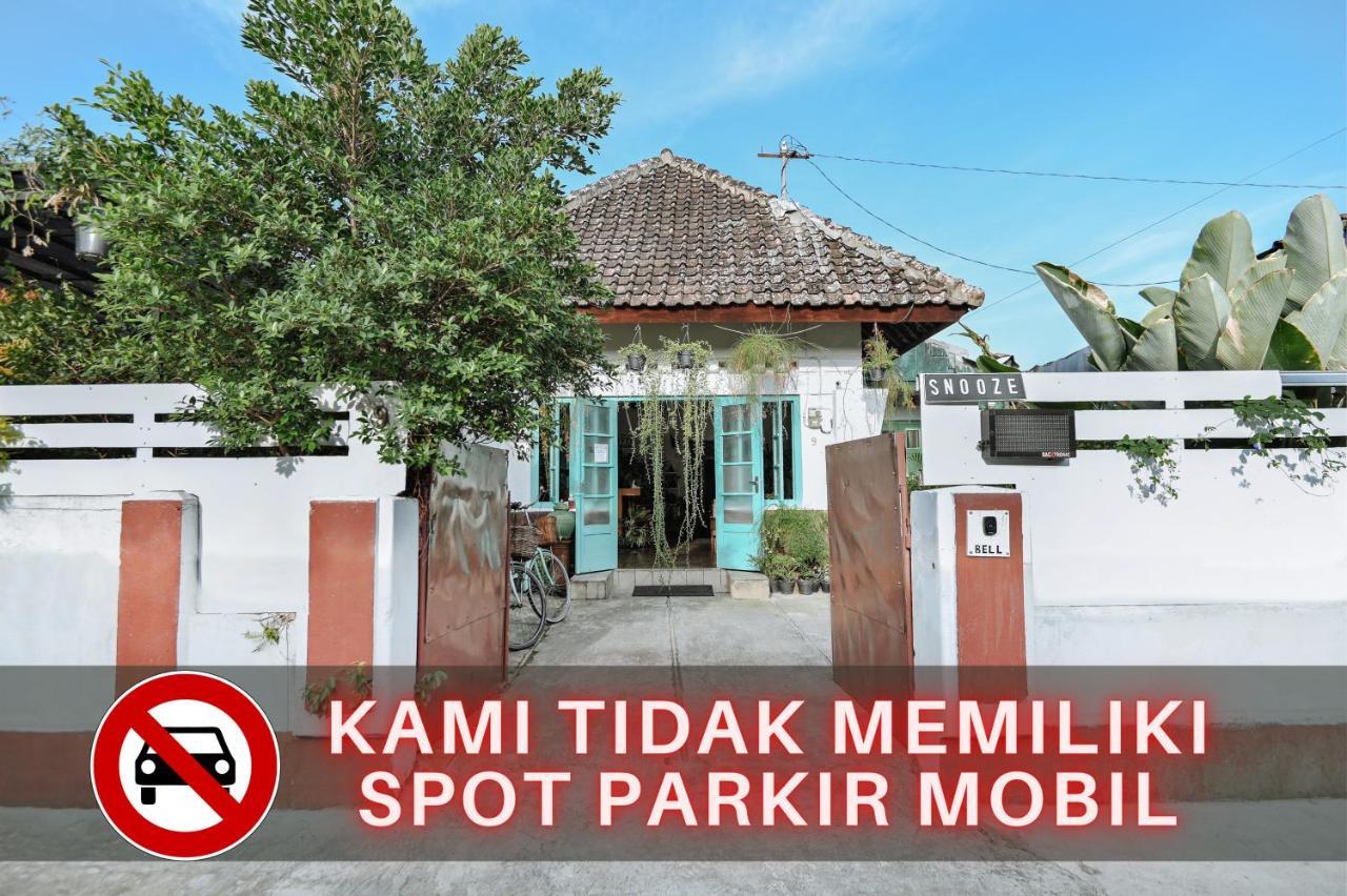 Snooze Hotell Yogyakarta Exteriör bild