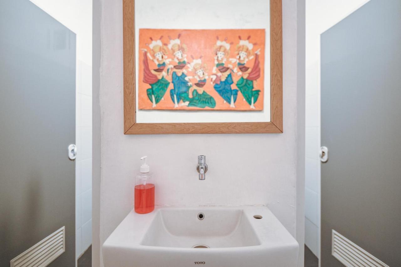 Snooze Hotell Yogyakarta Exteriör bild