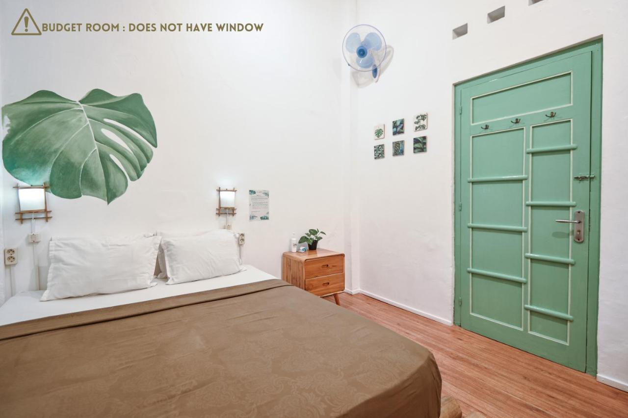 Snooze Hotell Yogyakarta Exteriör bild