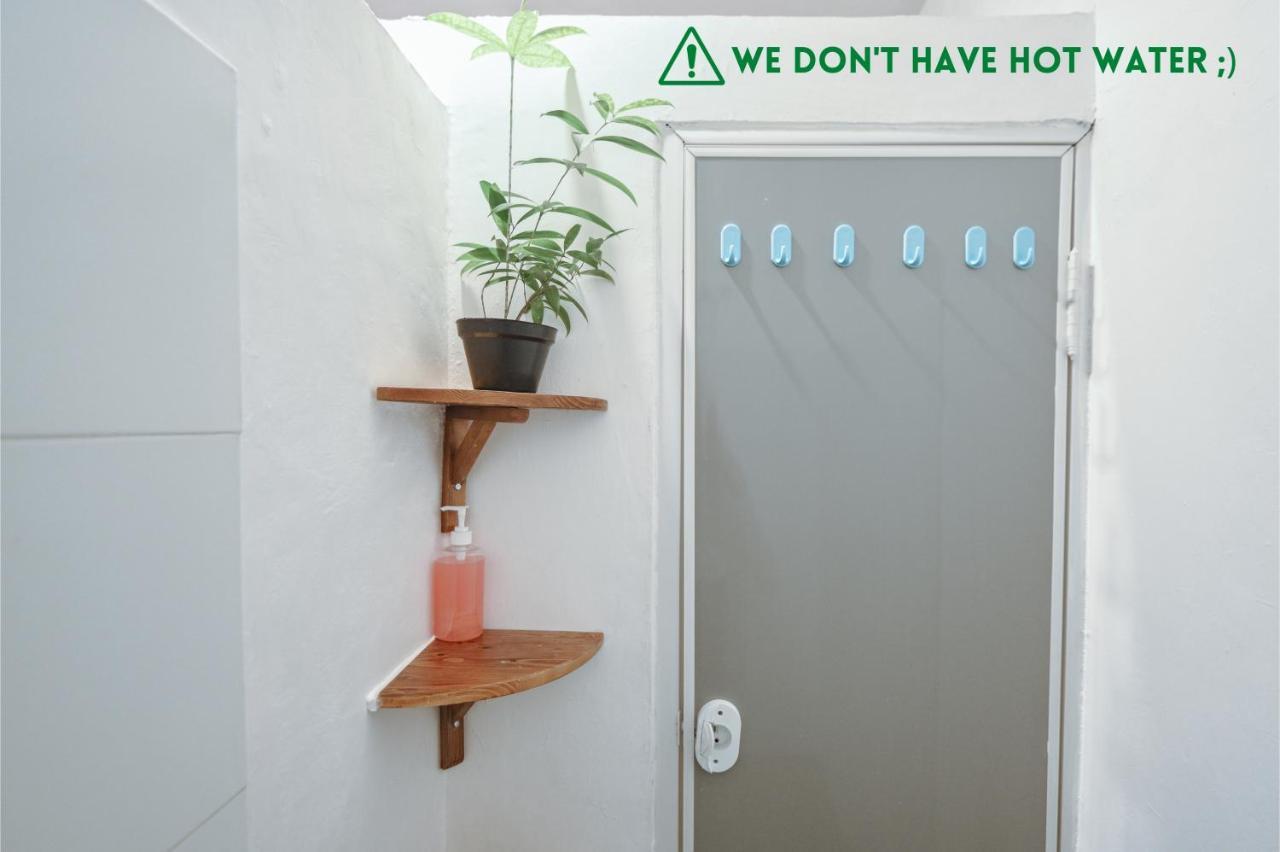 Snooze Hotell Yogyakarta Exteriör bild