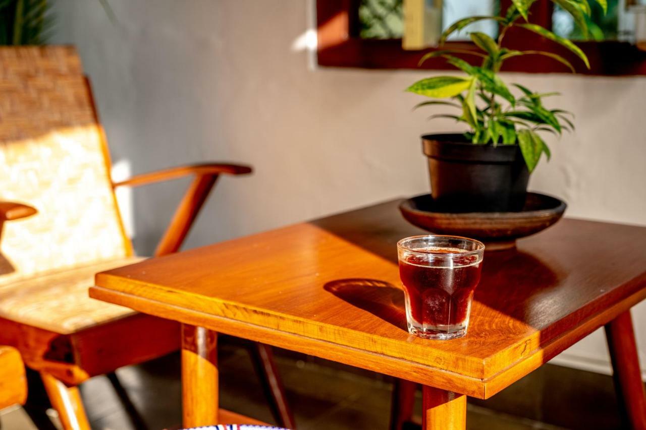 Snooze Hotell Yogyakarta Exteriör bild